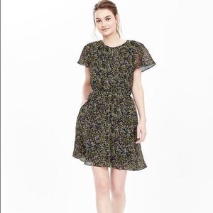 Banana Republic flowy floral dress
